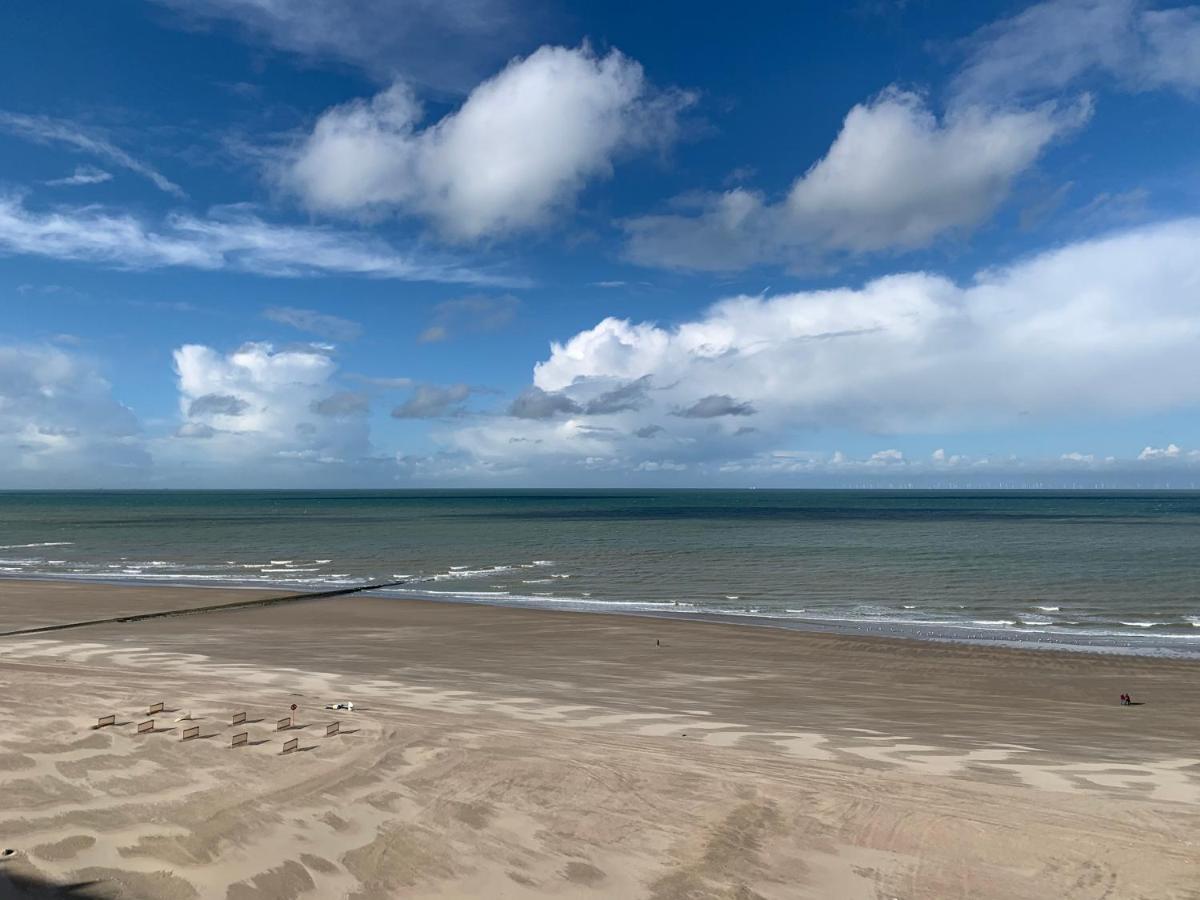 Beach Loft 9 Luxury Appartment With Ocean View บลังเคนเบอร์เก ภายนอก รูปภาพ